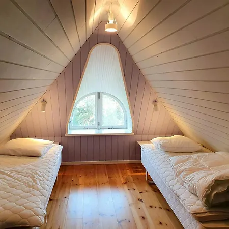 펜션 Thatched In The Dunes By The *