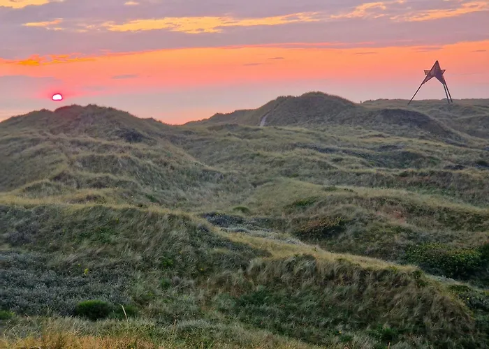 Thatched In The Dunes By The 펜션 *